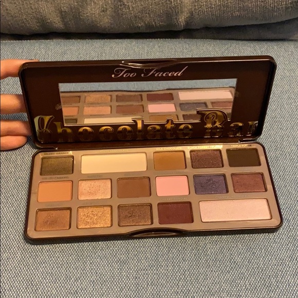 too faced chocolate bar palette - Picture 1 of 2